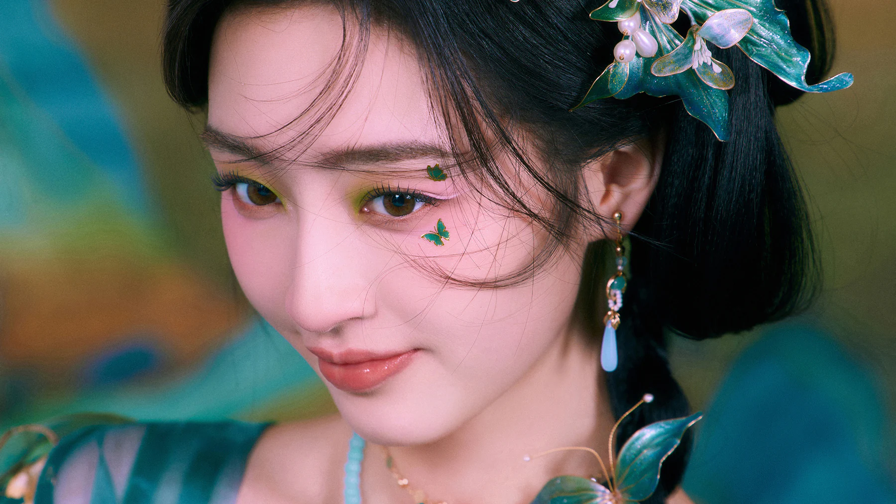 Charming Ancient Style Beauty Deng Enxi Portrait 4K Wallpaper