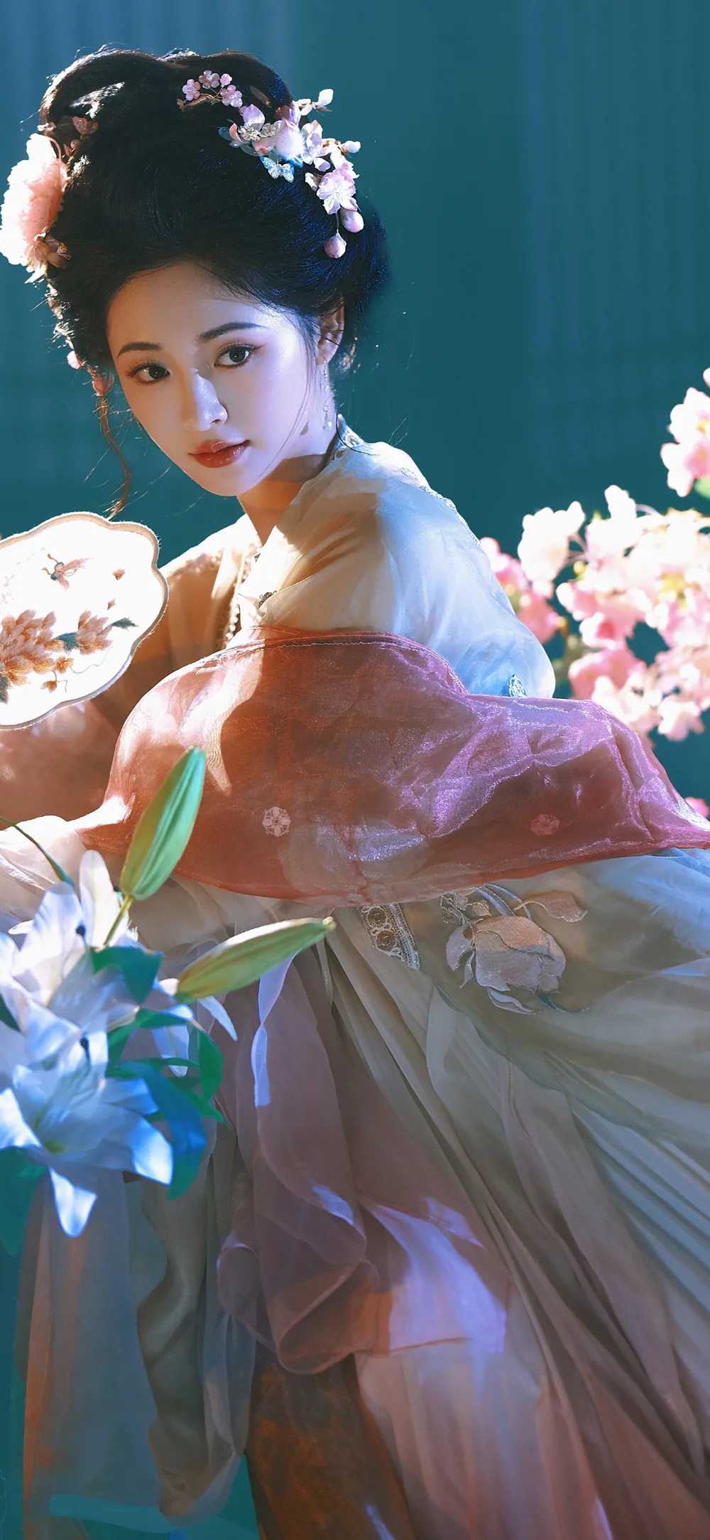 Fairy Zhou Jieqiong Ancient Chinese Style Aesthetic Hanfu Wallpaper